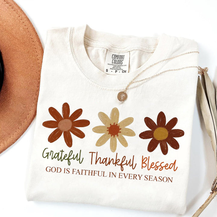 Grateful Thankful Blessed Comfort Color, Boho Fall Floral Christian Sweatshirts, Faith Based Autumn Sublimation, Christian Fall Shirts, Fall Religious